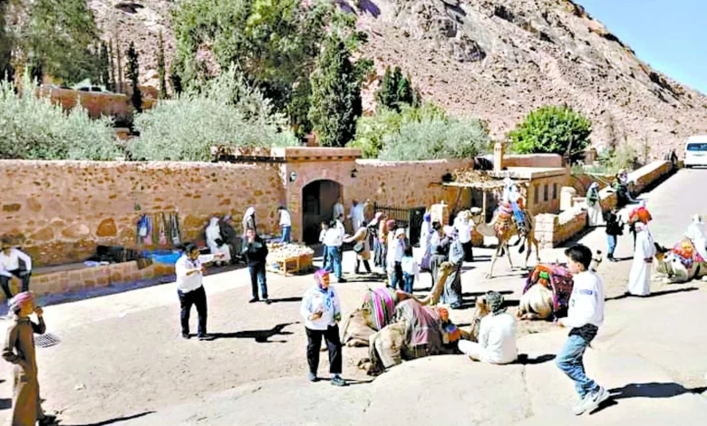 مفتوح-للسائحين:-جنوب-سيناء-تؤكد-عدم-إخلاء-دير-“سانت-كاترين”